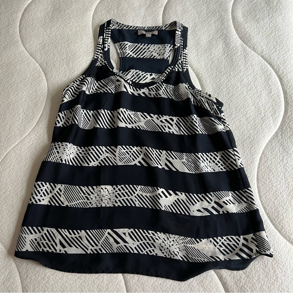 Banana Republic M top